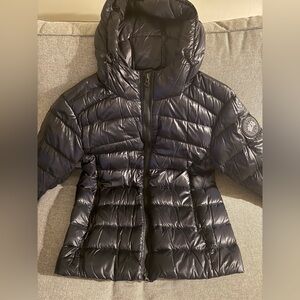 Canada Goose jacket (Brand new and used for couple times)
